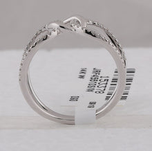 Load image into Gallery viewer, Radiant Reflections: 14kt White Gold Womens Round Diamond Negative Space Link Fashion Ring - Second Side View