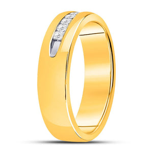 Regal Radiance 14kt Yellow Gold Men's Princess Diamond Wedding Band Ring 1/4 Cttw - Splendid Jewellery