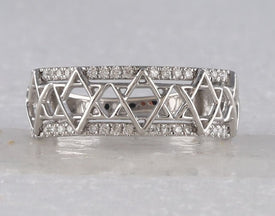 Sparkling Starlight: 10kt White Gold Women's Round Diamond Magen David Star Ring 1/5 Cttw - Splendid Jewellery