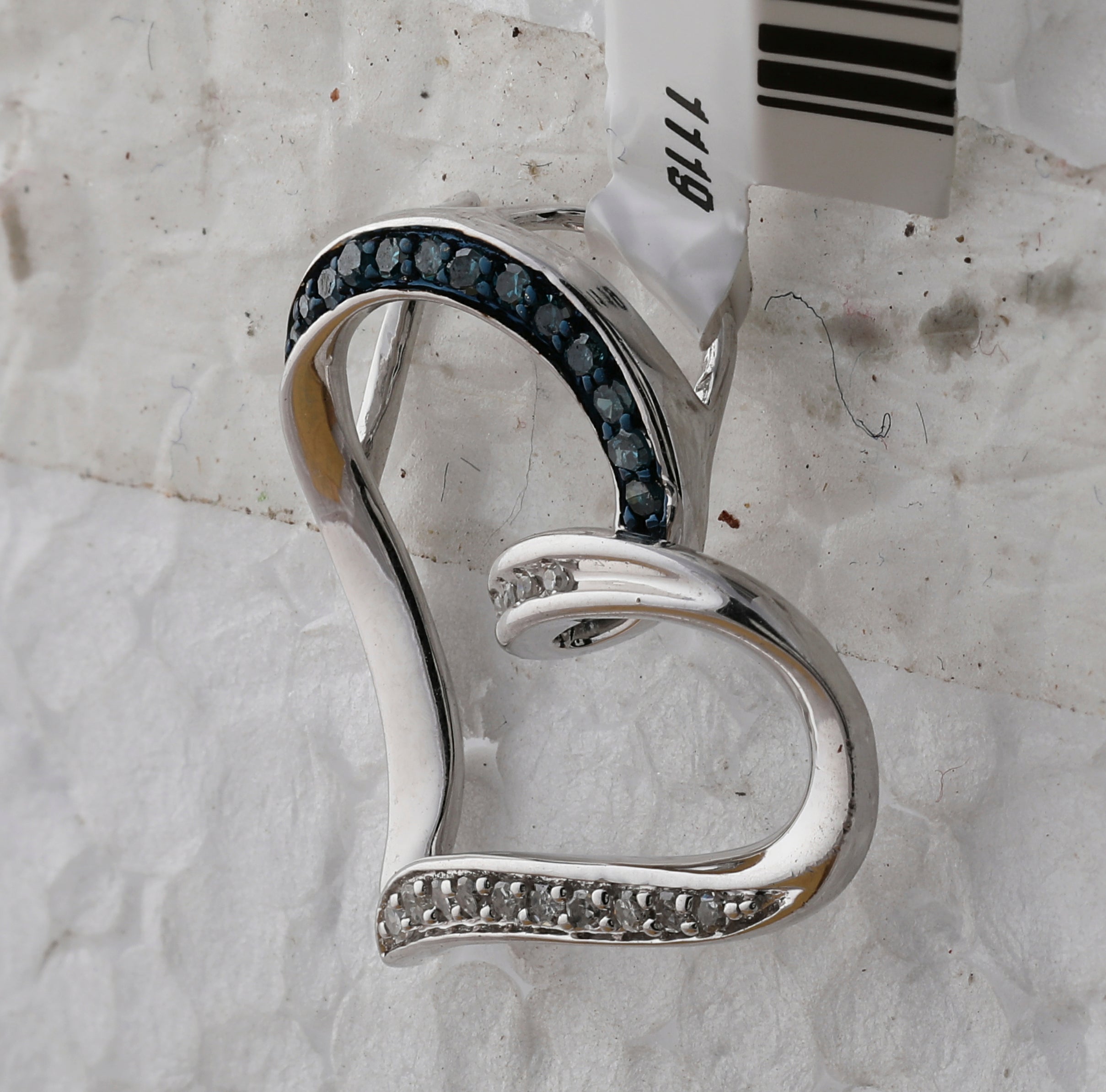 Splendid Love's Blue Diamond Heart Pendant - Splendid Jewellery