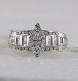 Sterling Silver Round Diamond Oval Cluster Bridal Wedding Engagement Ring 1/2 Cttw - Splendid Jewellery
