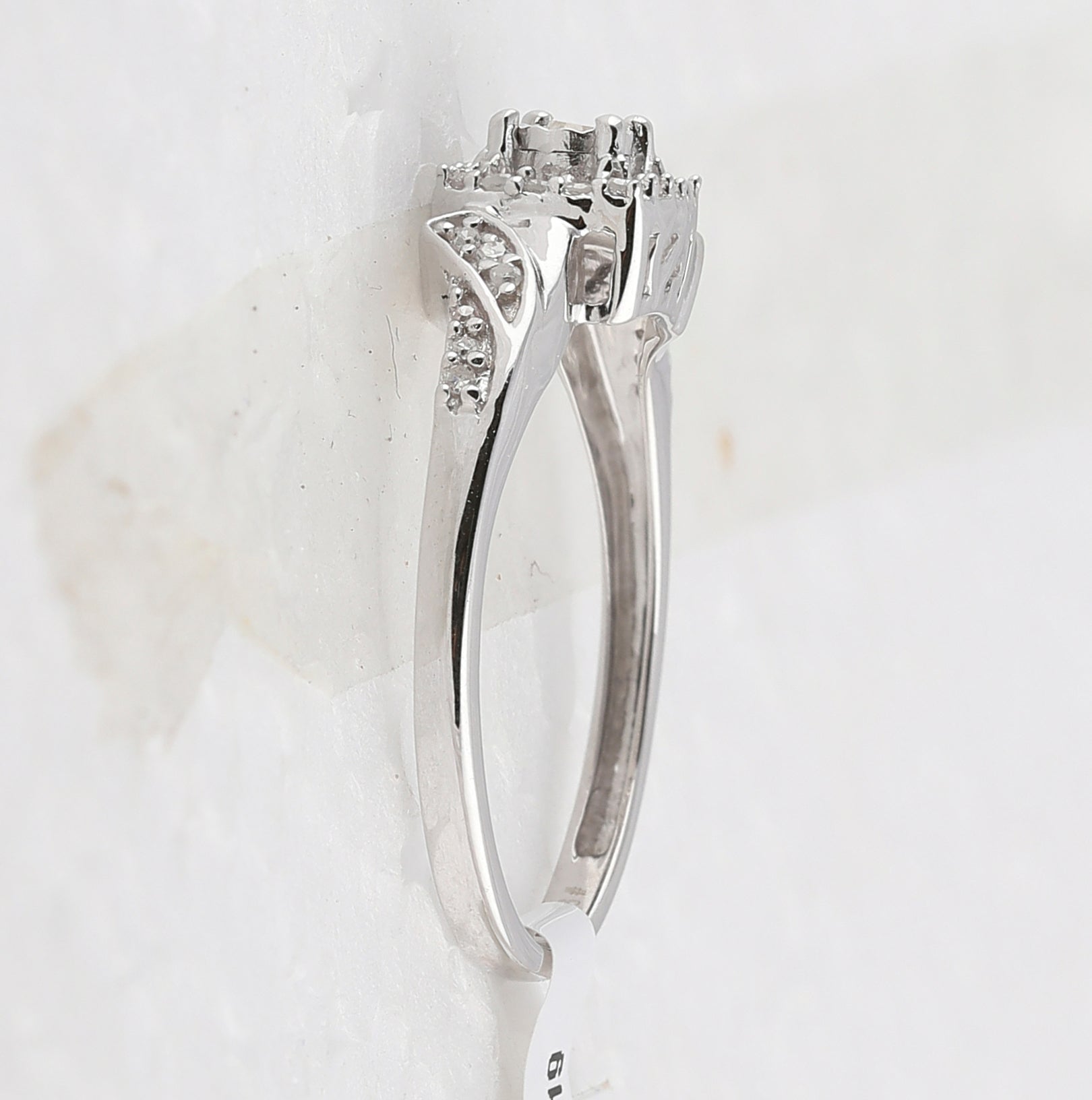 Sterling Silver Round Diamond Ring 1/6 Cttw - Splendid Jewellery