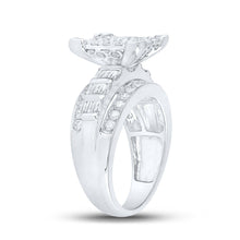 Load image into Gallery viewer, The Dazzling Diamond Delight Wedding Ring - Alternate view 3 from Splendid Jewellery