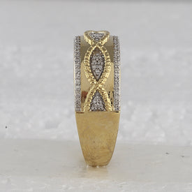 The Radiant Love 10kt Yellow Gold His Hers Round Diamond Square Matching Wedding Set 3/4 Cttw Front view from the 10Kt Yellow Gold His Hers Round Diamond Square Matching Wedding Set 3 4 Cttwpin284289 collection by Splendid Jewellery