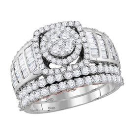 Captivating Harmony: 14kt Two-tone Gold Diamond Bridal Wedding Ring Band Set - Top View