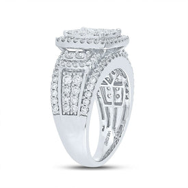 Eternal Brilliance: 14kt White Gold Square Diamond Wedding Ring - Second Side View