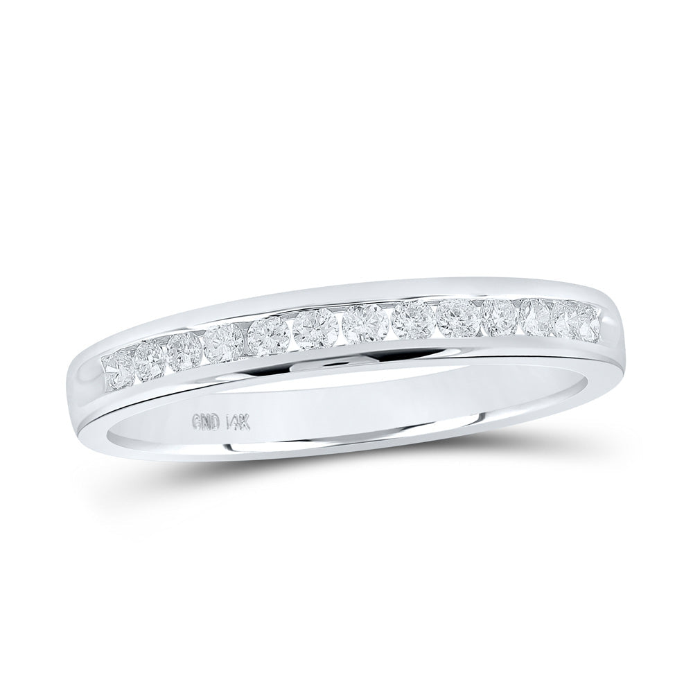 Eternal Radiance: 14kt White Gold Diamond Wedding Band - Splendid Jewellery